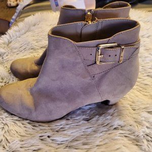 Sam and Libby boots tan suede Beautiful set of boots
